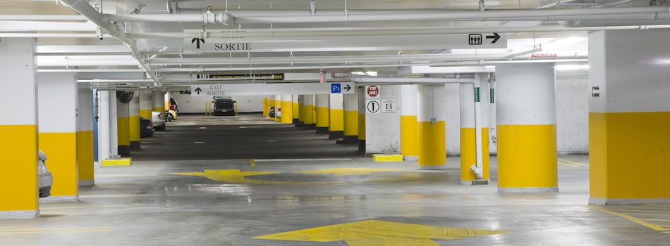 Die regelmäßige Begehung und Reinigung von Tiefgaragen zählt für uns zum Facility Management.
